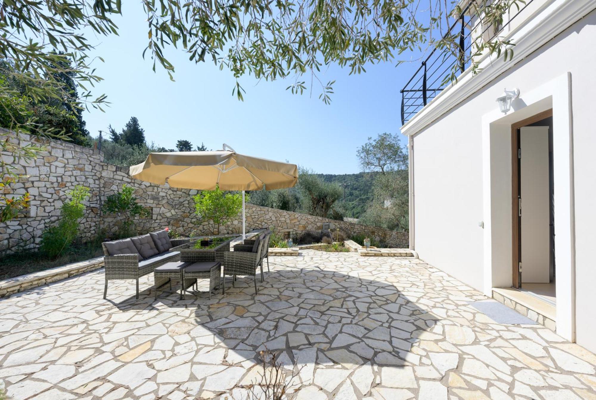 Villa Bougarini Haven Family Villa Rock Pool Oasis Ieromonachos Exterior photo