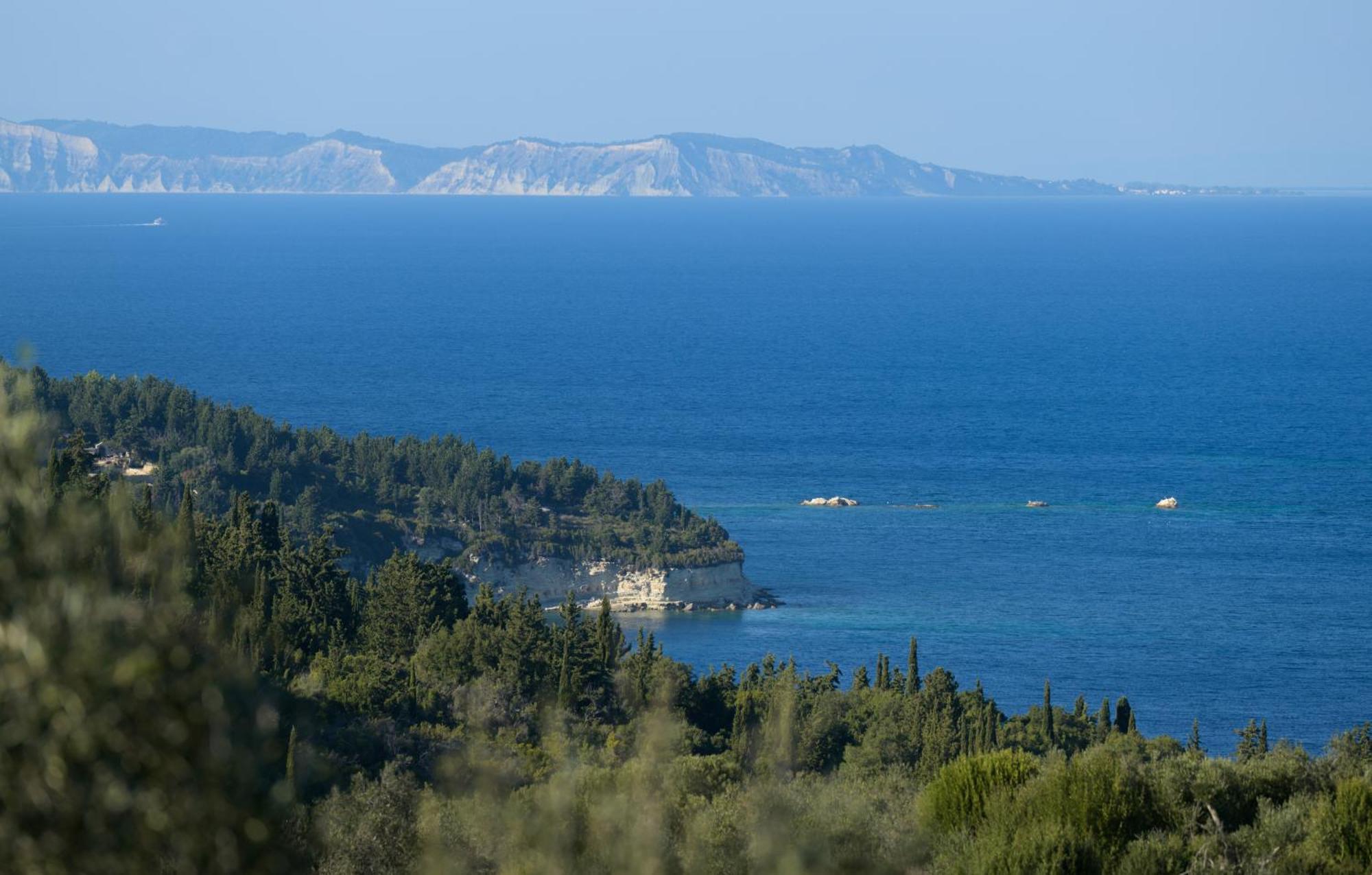 Villa Bougarini Haven Family Villa Rock Pool Oasis Ieromonachos Exterior photo