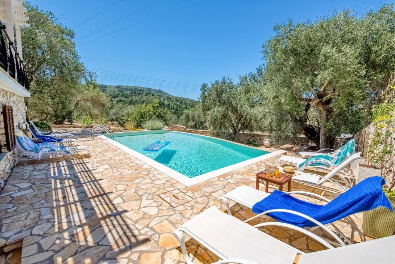 Villa Bougarini Haven Family Villa Rock Pool Oasis Ieromonachos Exterior photo